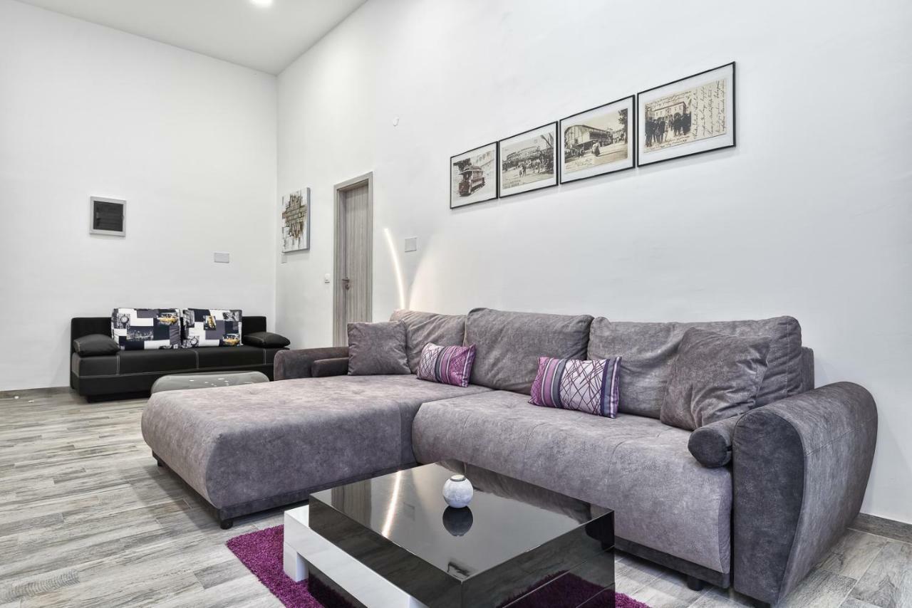 PUY Apartment 20M From Arena מראה חיצוני תמונה
