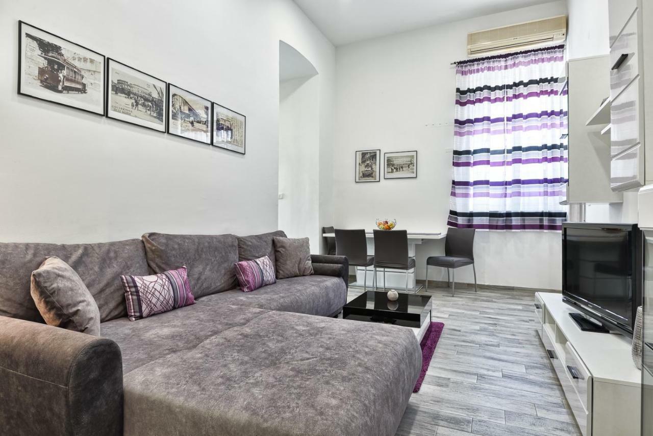 PUY Apartment 20M From Arena מראה חיצוני תמונה